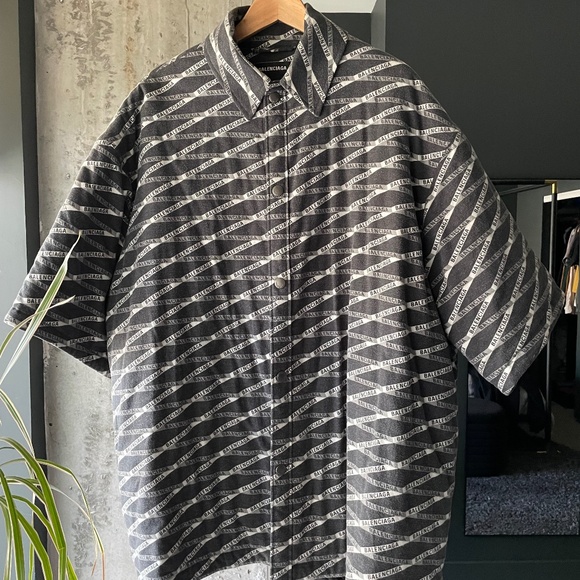 Balenciaga Kimono Jacket - Picture 1 of 3